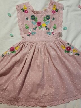 Mini Boden Pink Boto Pinafor Embroidered Flower Dress Sz 5-6